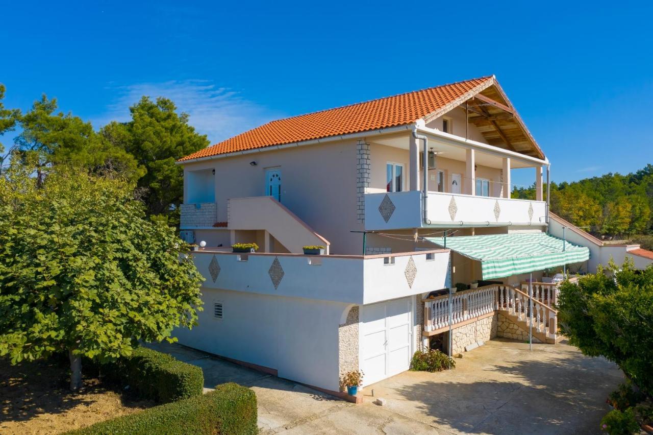 Apartments Luca Ražanac Exterior foto